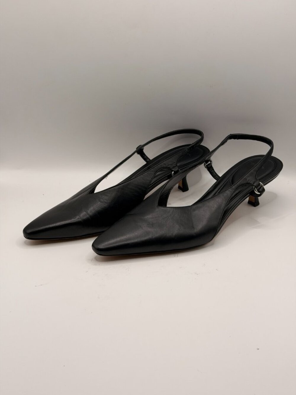 Vince Women Venice Black Leather Pointed Toe Kitten Slingback Heel Pump Sz 9.5 M